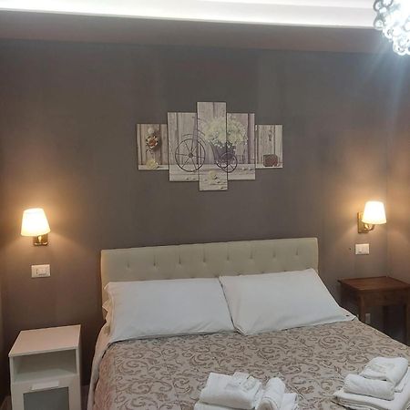 Dual Suites - 4 Posti Letto - Fiumicino Aeroporto E Fiera - Self Check-In المظهر الخارجي الصورة